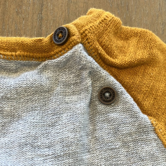 🤖 H&M Baby Robot Fine-knit 100% Cotton Mustard Yellow & Grey Sweater Size 9-12M - Picture 4 of 9